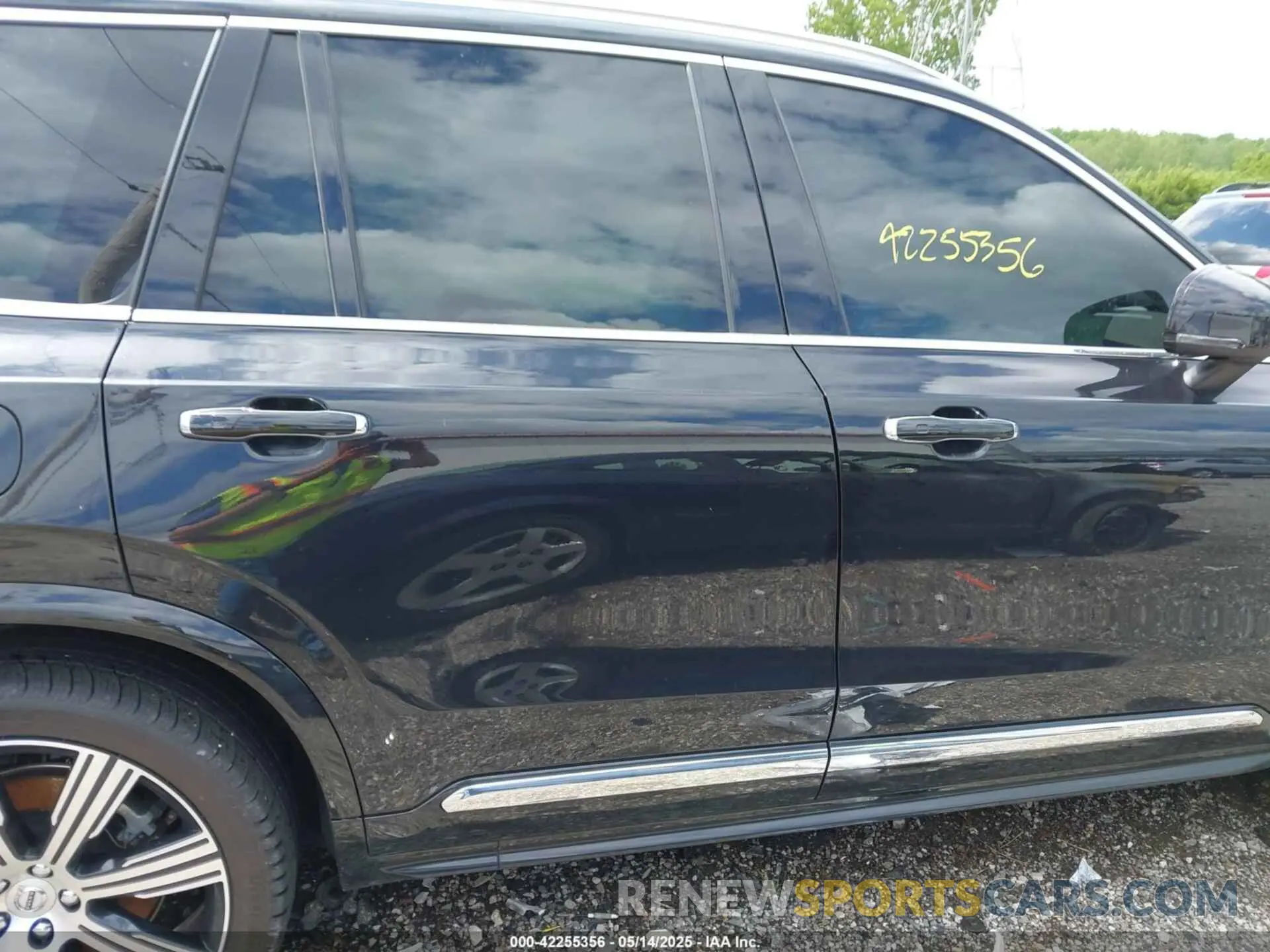 13 Photograph of a damaged car YV4BR0CL8N1792448 VOLVO XC90 RECHARGE PLUG-IN HYBRID 2022