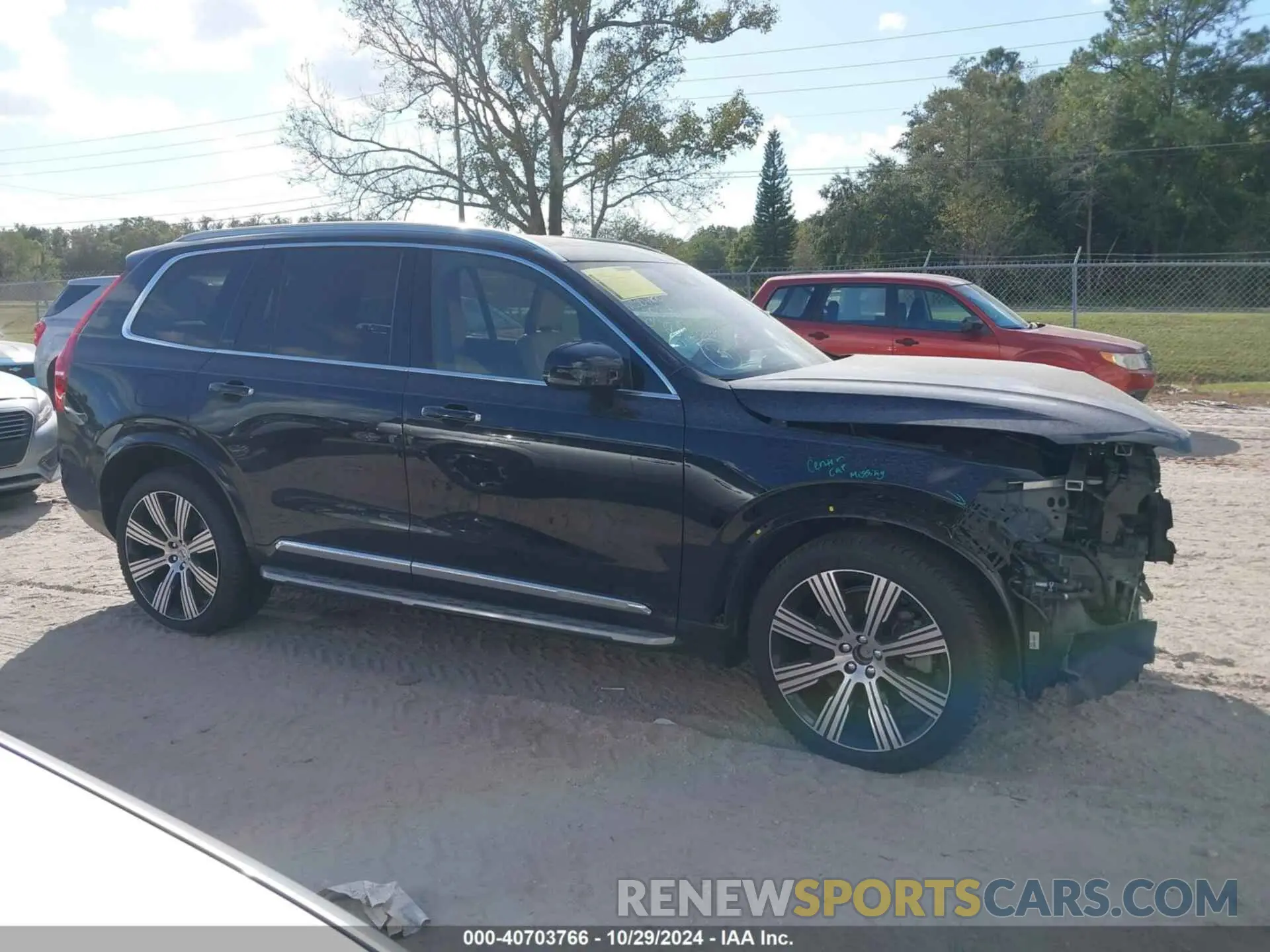 13 Photograph of a damaged car YV4BR0CL9N1813646 VOLVO XC90 RECHARGE PLUG-IN HYBRID 2022