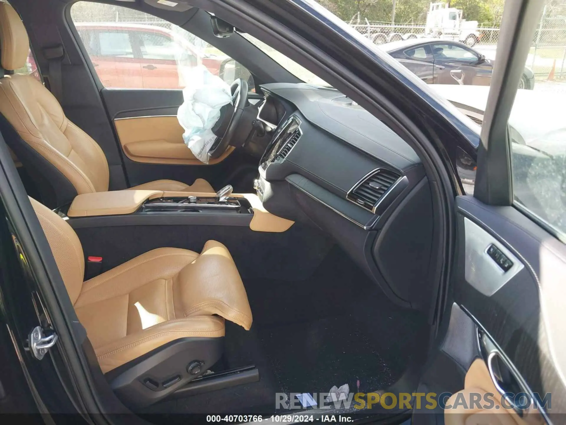 5 Photograph of a damaged car YV4BR0CL9N1813646 VOLVO XC90 RECHARGE PLUG-IN HYBRID 2022