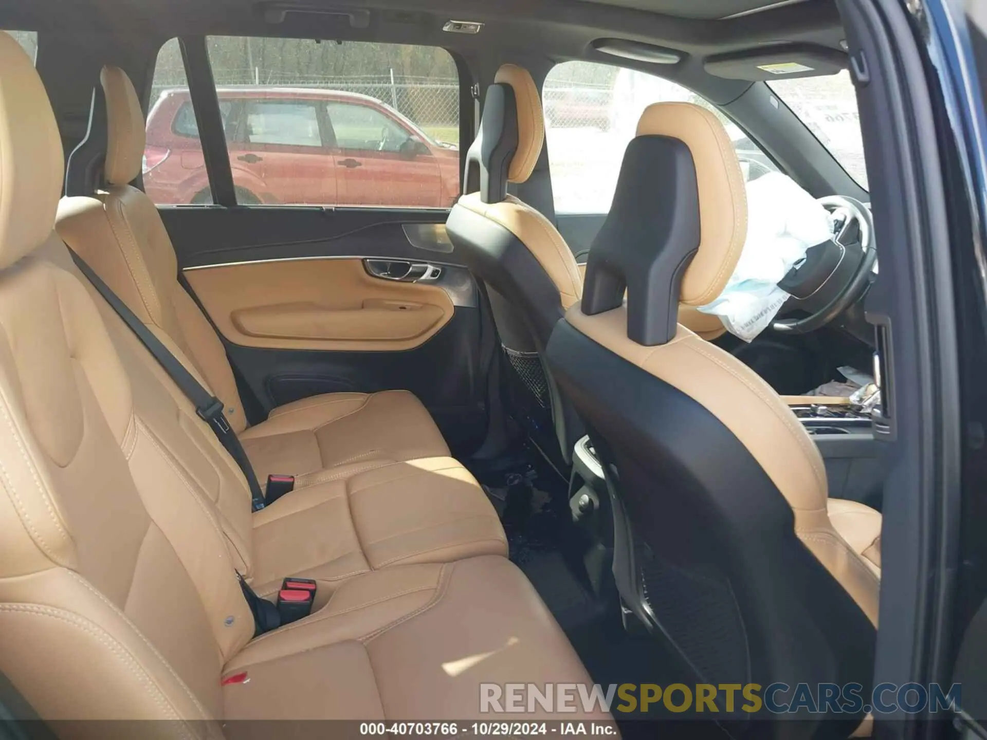 8 Photograph of a damaged car YV4BR0CL9N1813646 VOLVO XC90 RECHARGE PLUG-IN HYBRID 2022