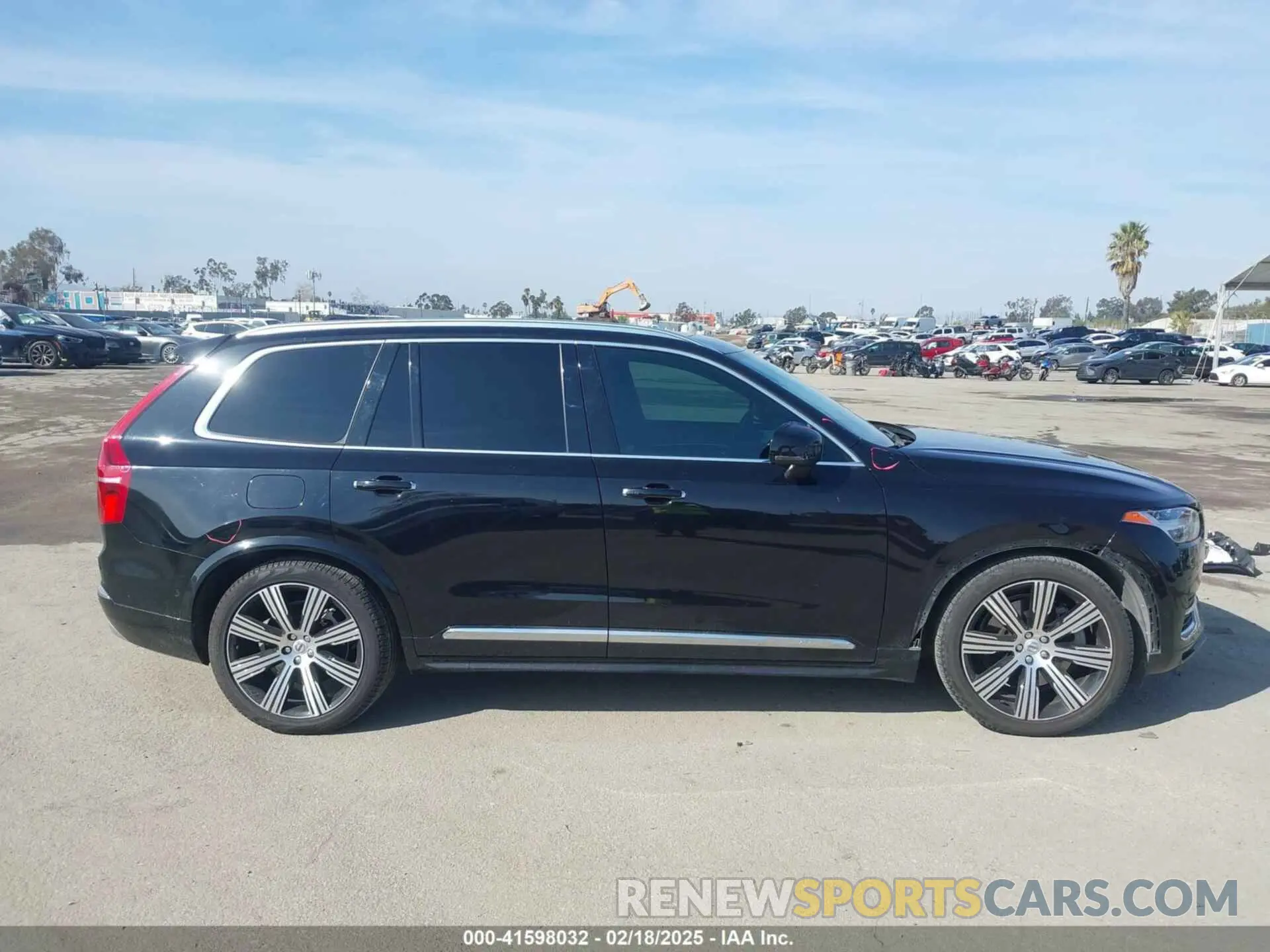 13 Photograph of a damaged car YV4BR0CLXN1792757 VOLVO XC90 RECHARGE PLUG-IN HYBRID 2022