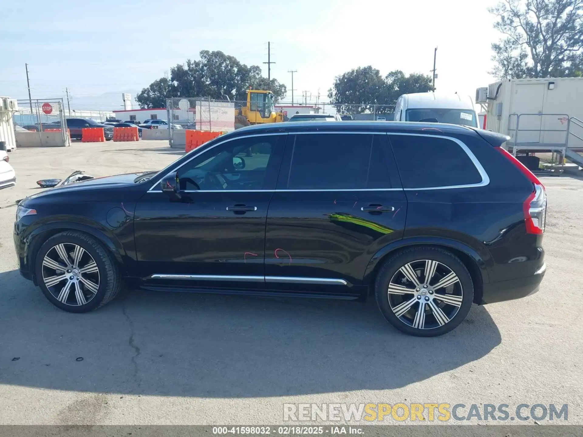 14 Photograph of a damaged car YV4BR0CLXN1792757 VOLVO XC90 RECHARGE PLUG-IN HYBRID 2022