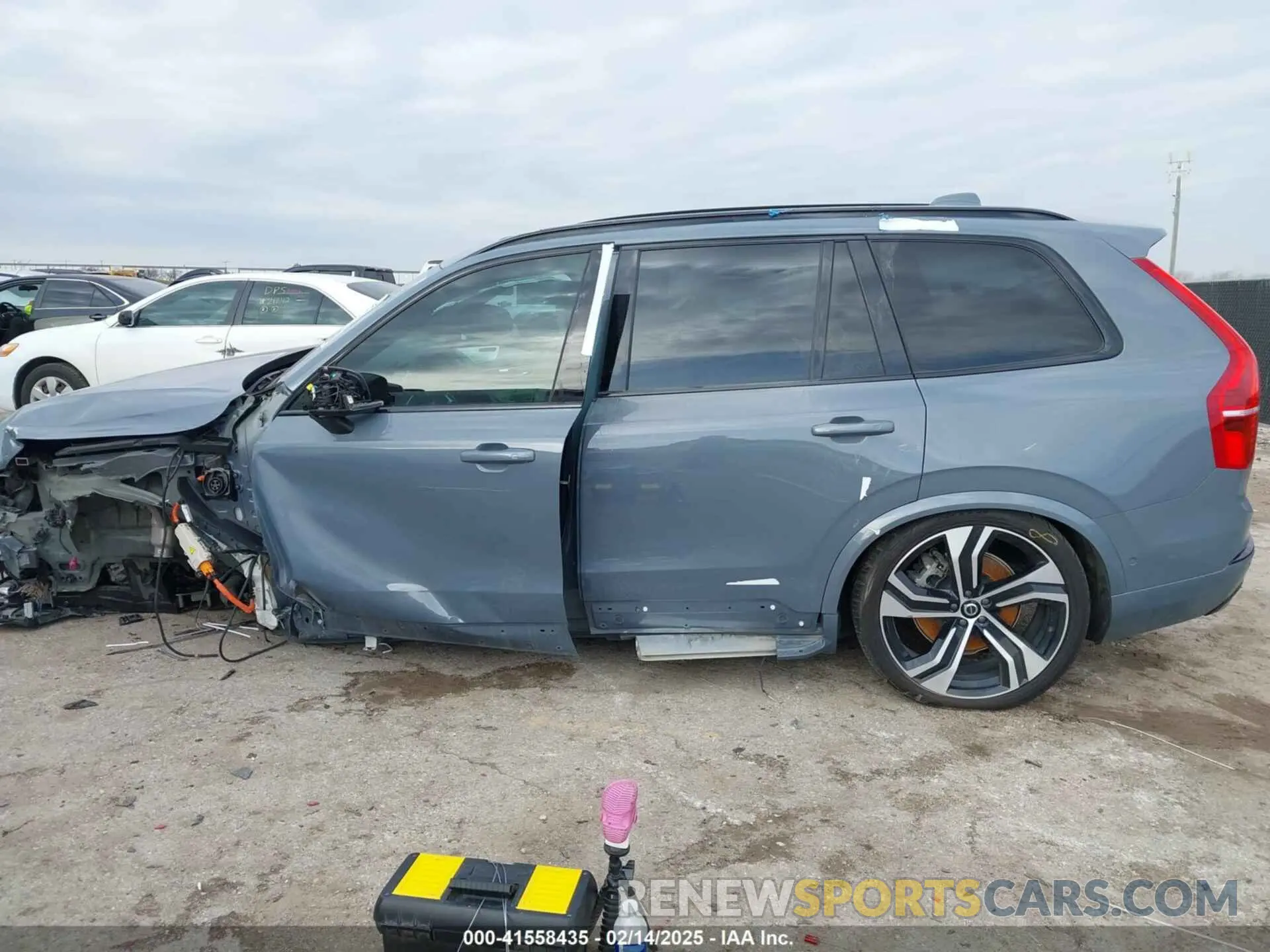 15 Photograph of a damaged car YV4BR0CM8N1816644 VOLVO XC90 RECHARGE PLUG-IN HYBRID 2022