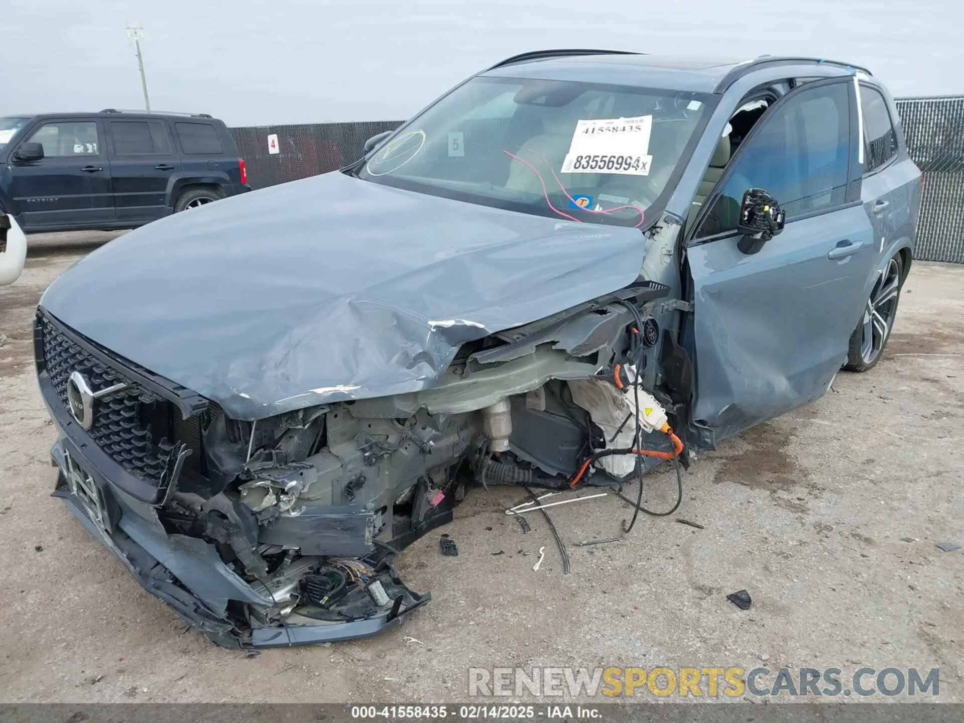 2 Photograph of a damaged car YV4BR0CM8N1816644 VOLVO XC90 RECHARGE PLUG-IN HYBRID 2022