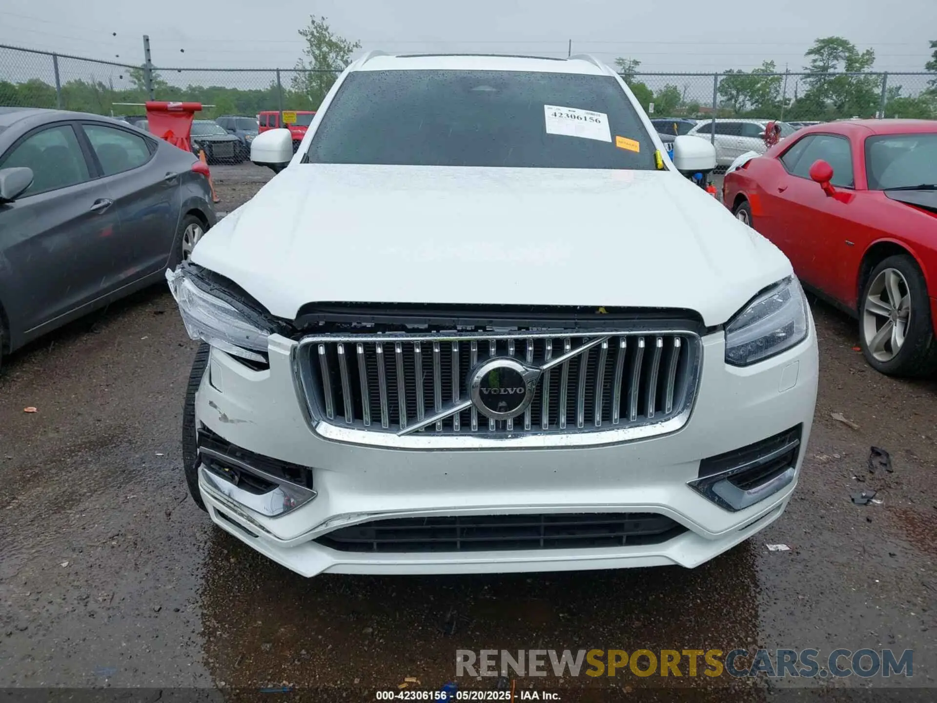 12 Photograph of a damaged car YV4H600N0P1982255 VOLVO XC90 RECHARGE PLUG-IN HYBRID 2023