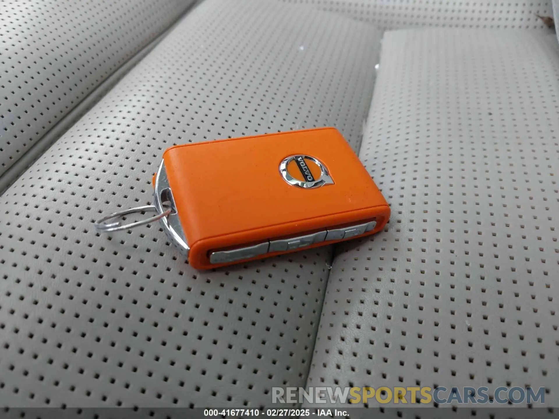 11 Photograph of a damaged car YV4H60CA3P1950747 VOLVO XC90 RECHARGE PLUG-IN HYBRID 2023