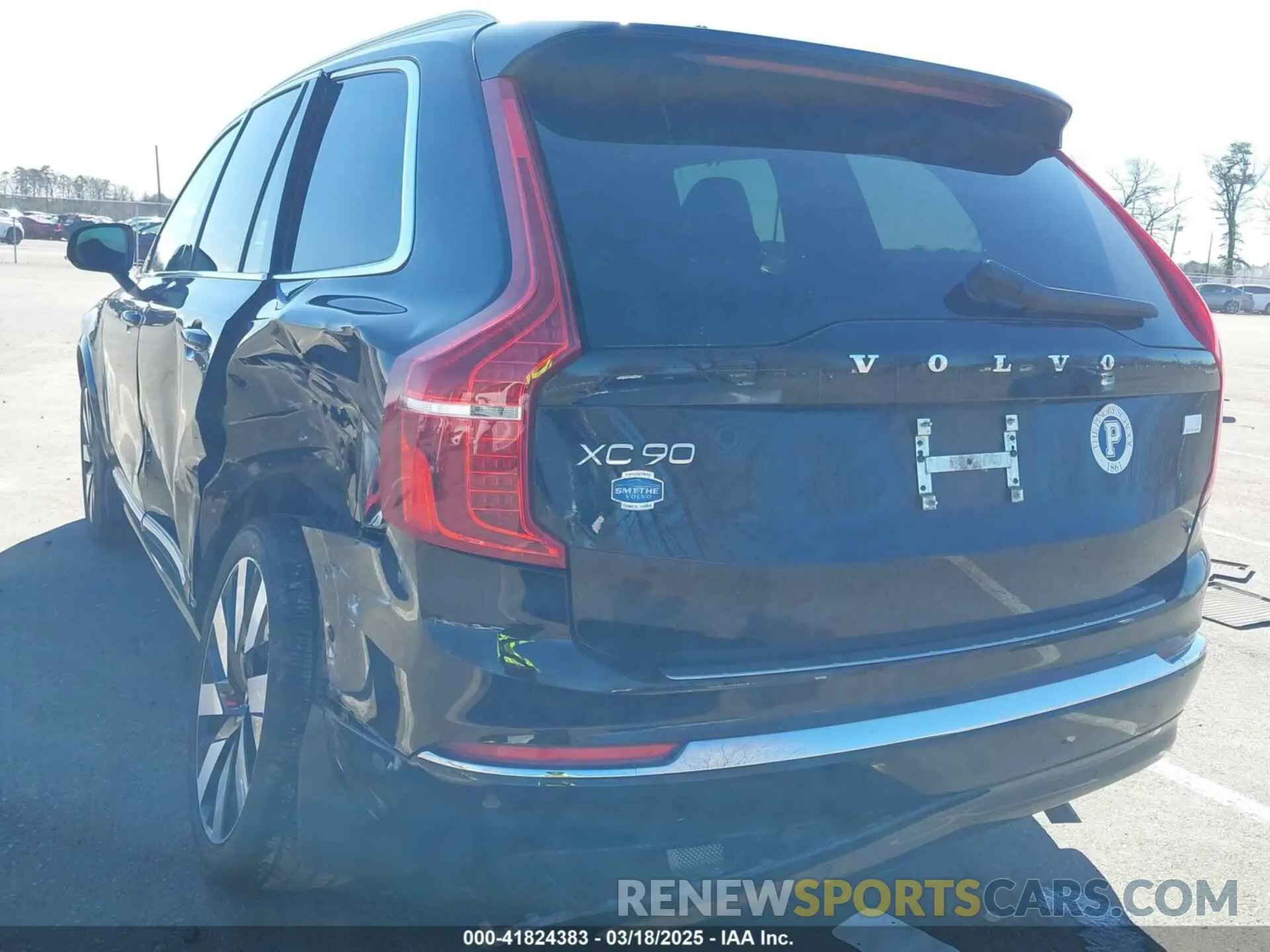 3 Photograph of a damaged car YV4H60CA8P1942854 VOLVO XC90 RECHARGE PLUG-IN HYBRID 2023
