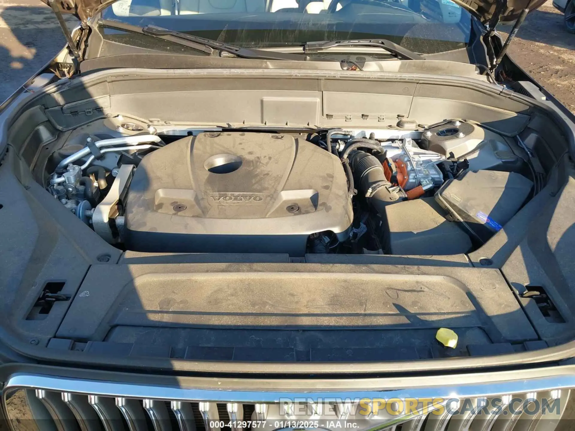 10 Photograph of a damaged car YV4H60CN1P1967680 VOLVO XC90 RECHARGE PLUG-IN HYBRID 2023