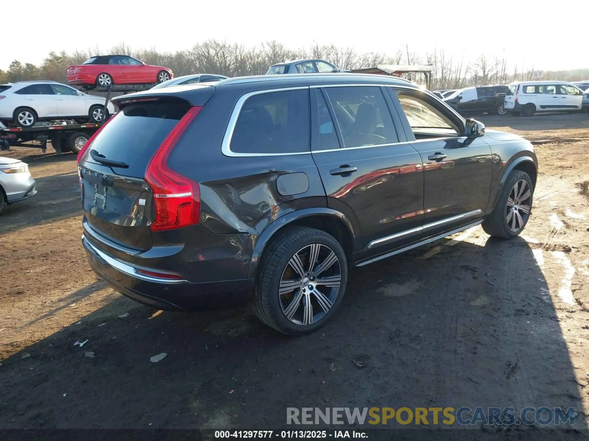 4 Photograph of a damaged car YV4H60CN1P1967680 VOLVO XC90 RECHARGE PLUG-IN HYBRID 2023