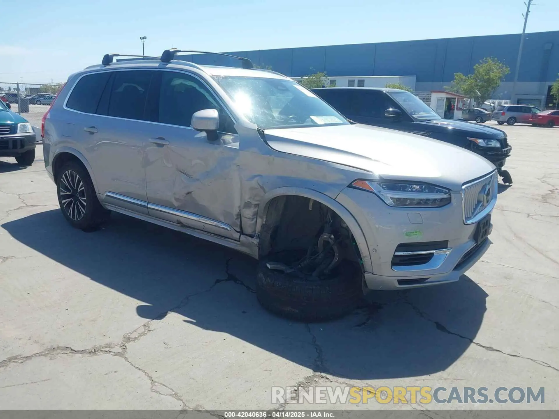 1 Photograph of a damaged car YV4H60CN8P1964324 VOLVO XC90 RECHARGE PLUG-IN HYBRID 2023