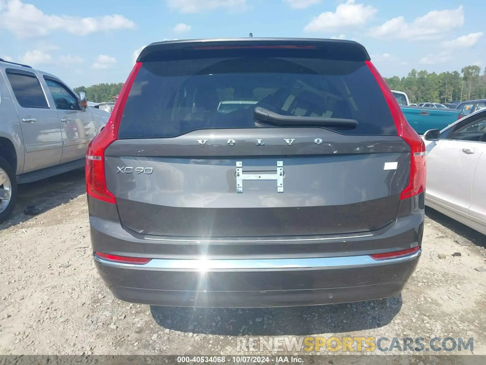 16 Photograph of a damaged car YV4H60CE0R1151711 VOLVO XC90 RECHARGE PLUG-IN HYBRID 2024