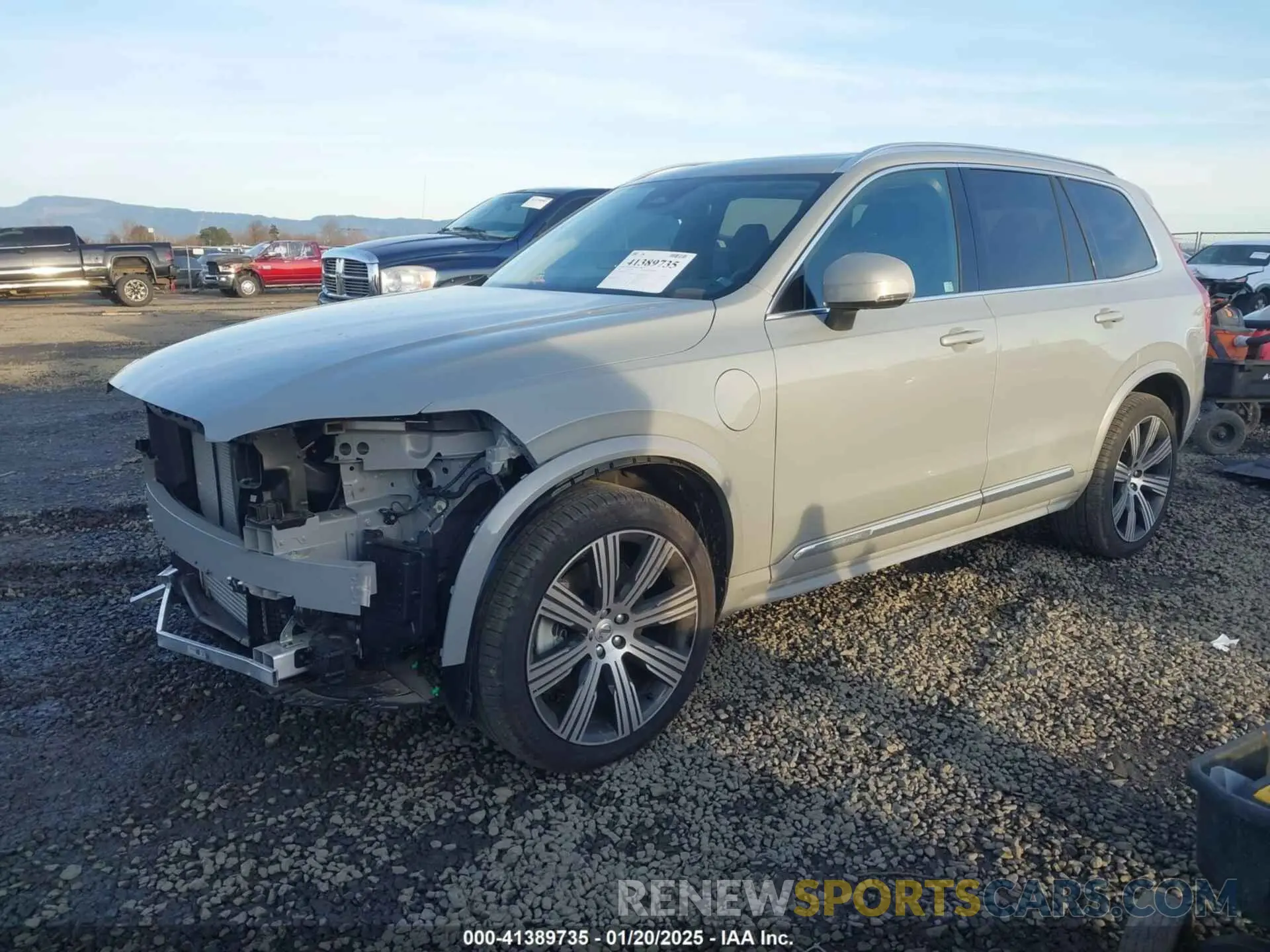 2 Photograph of a damaged car YV4H60CE7R1236724 VOLVO XC90 RECHARGE PLUG-IN HYBRID 2024