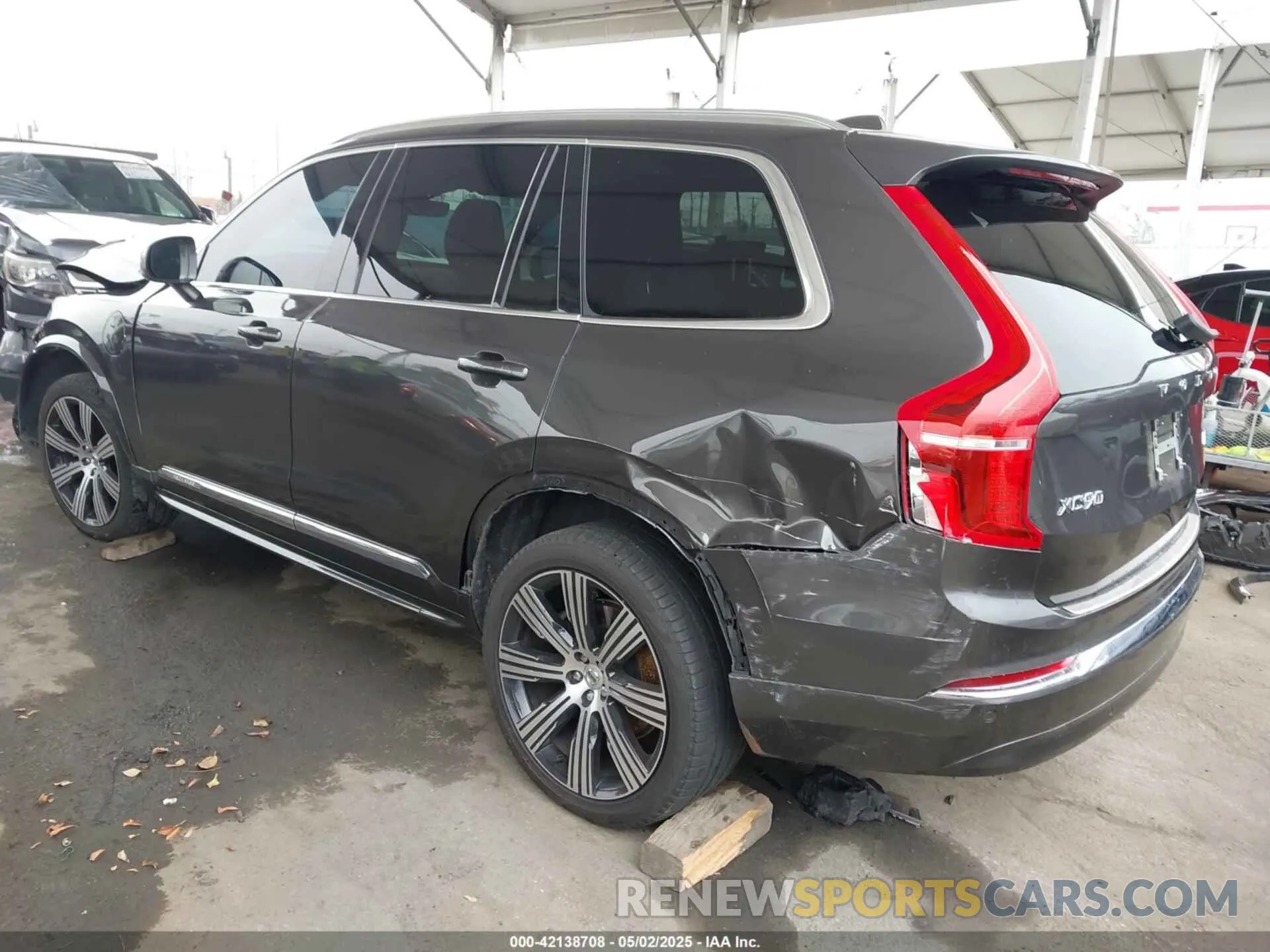 3 Photograph of a damaged car YV4H60CE9R1188000 VOLVO XC90 RECHARGE PLUG-IN HYBRID 2024