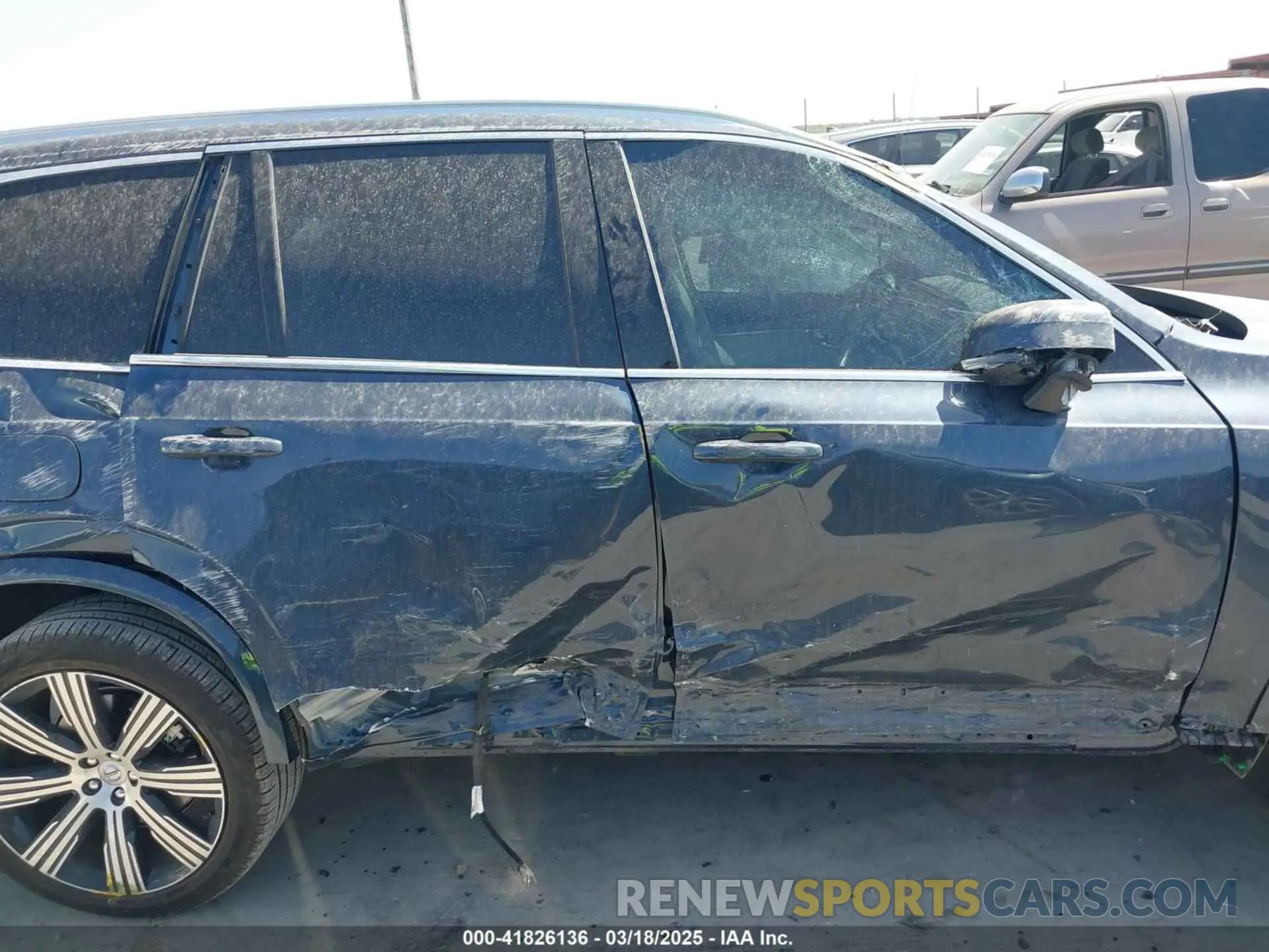 14 Photograph of a damaged car YV4H60LE4R1236342 VOLVO XC90 RECHARGE PLUG-IN HYBRID 2024