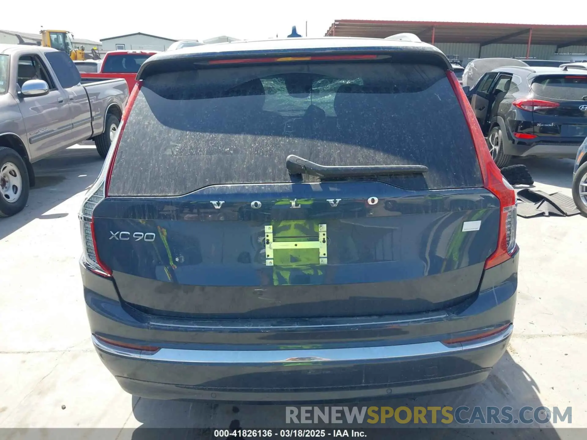 17 Photograph of a damaged car YV4H60LE4R1236342 VOLVO XC90 RECHARGE PLUG-IN HYBRID 2024