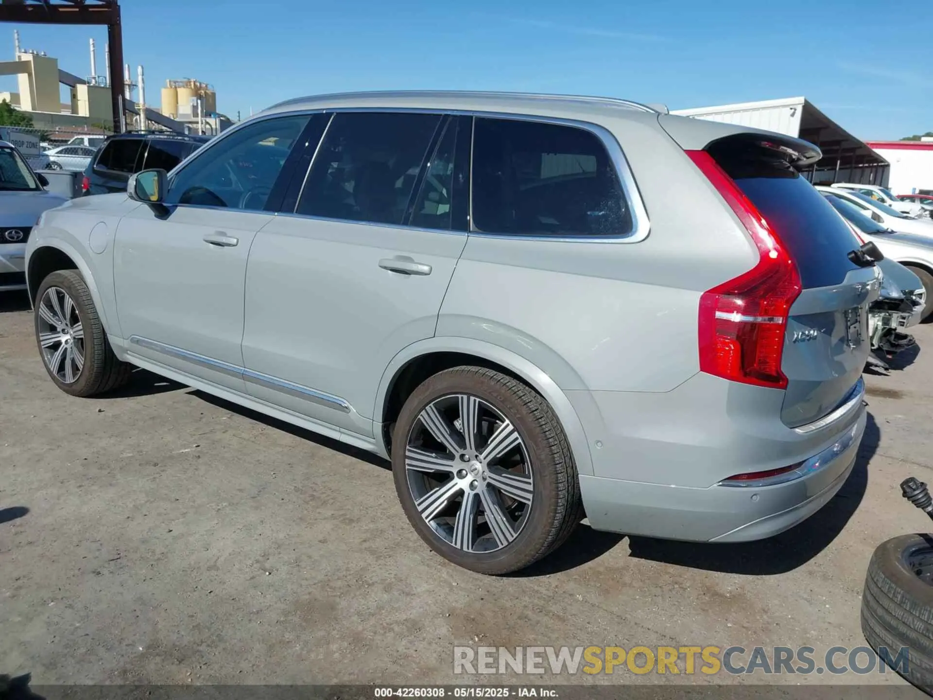 3 Photograph of a damaged car YV4H60LF1R1235240 VOLVO XC90 RECHARGE PLUG-IN HYBRID 2024