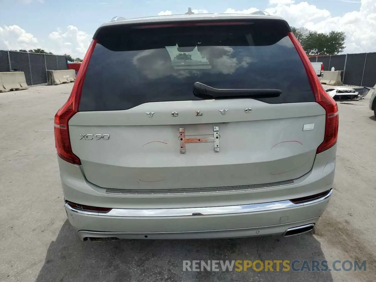 6 Photograph of a damaged car YV4BR00L5M1756476 VOLVO XC90 T8 RE 2021