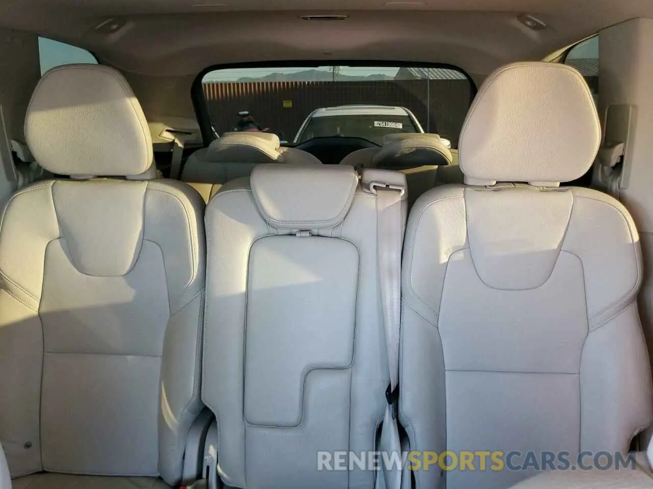 10 Photograph of a damaged car YV4BR0CK1M1675252 VOLVO XC90 T8 RE 2021