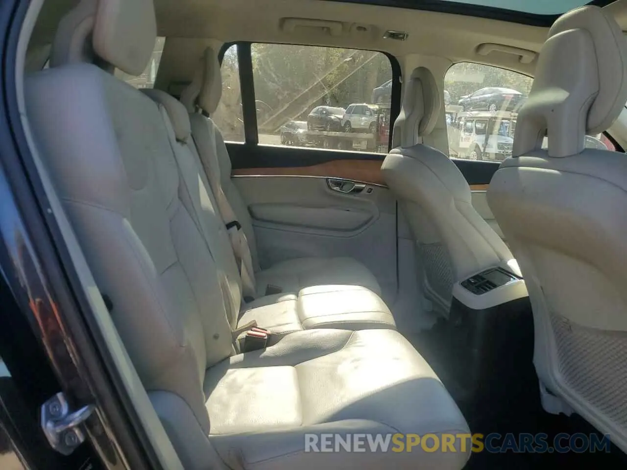11 Photograph of a damaged car YV4BR0CK4M1747402 VOLVO XC90 T8 RE 2021