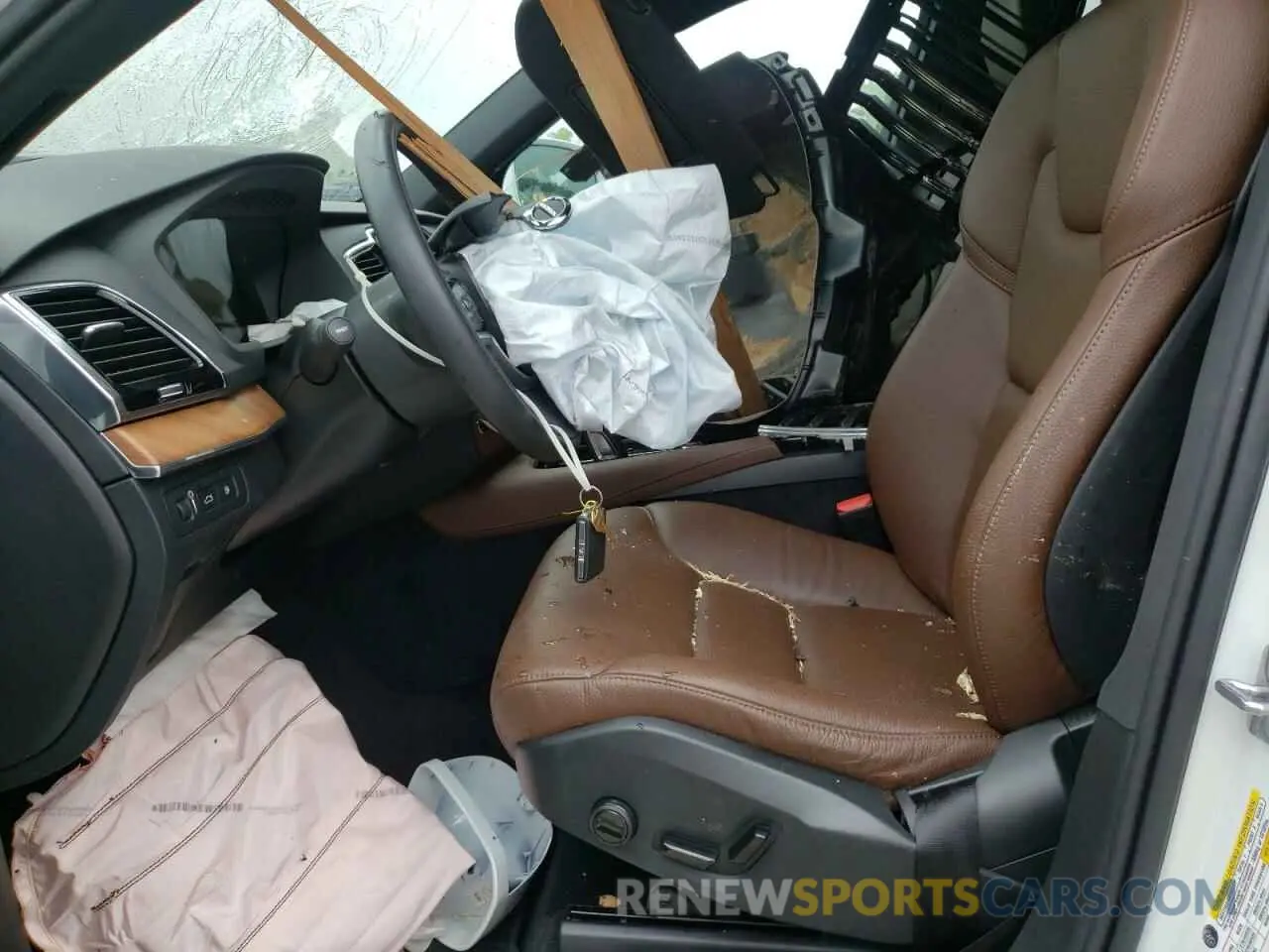 7 Photograph of a damaged car YV4BR0CK7M1742176 VOLVO XC90 T8 RE 2021