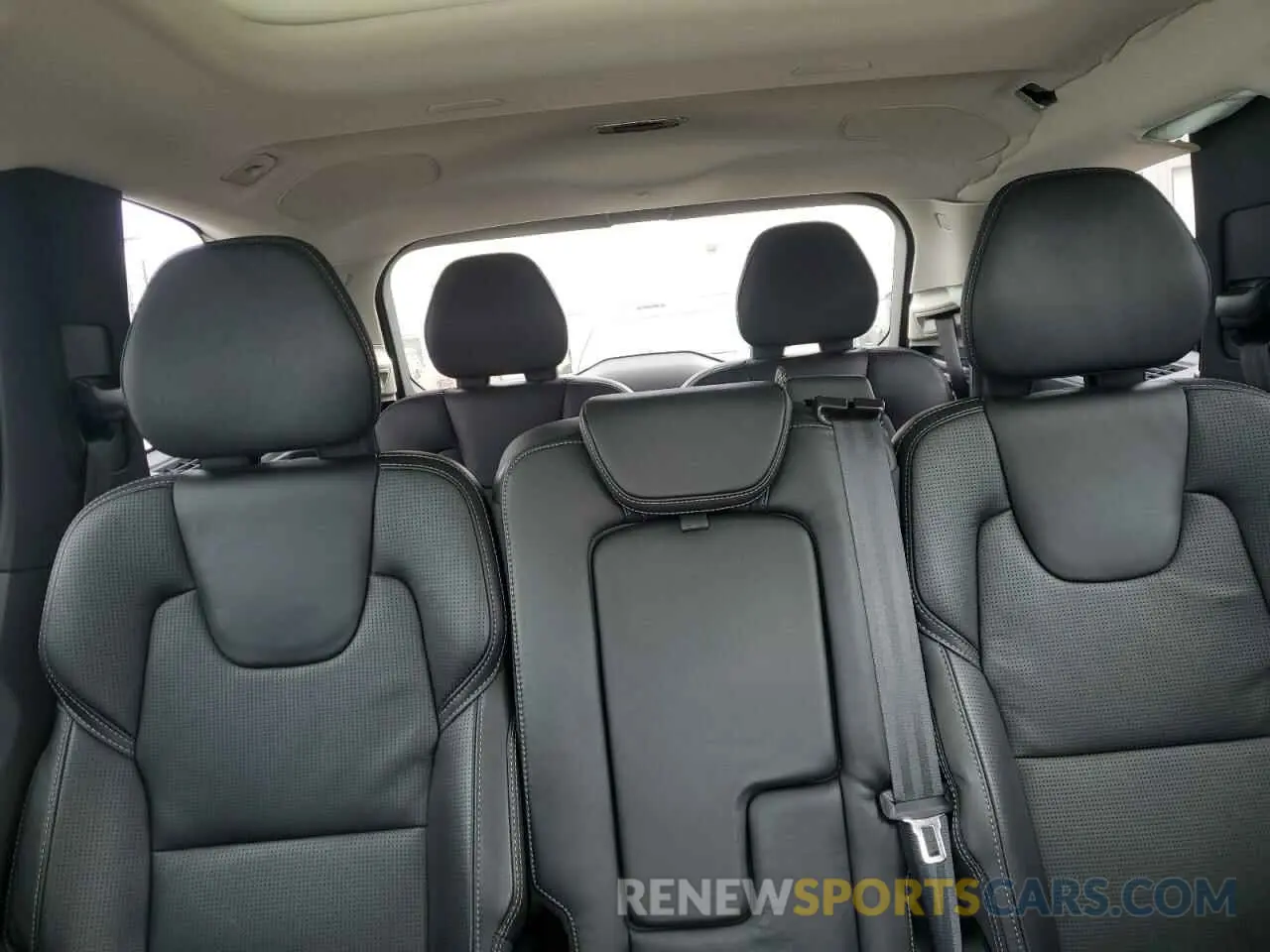 10 Photograph of a damaged car YV4BR0CL1M1699978 VOLVO XC90 T8 RE 2021