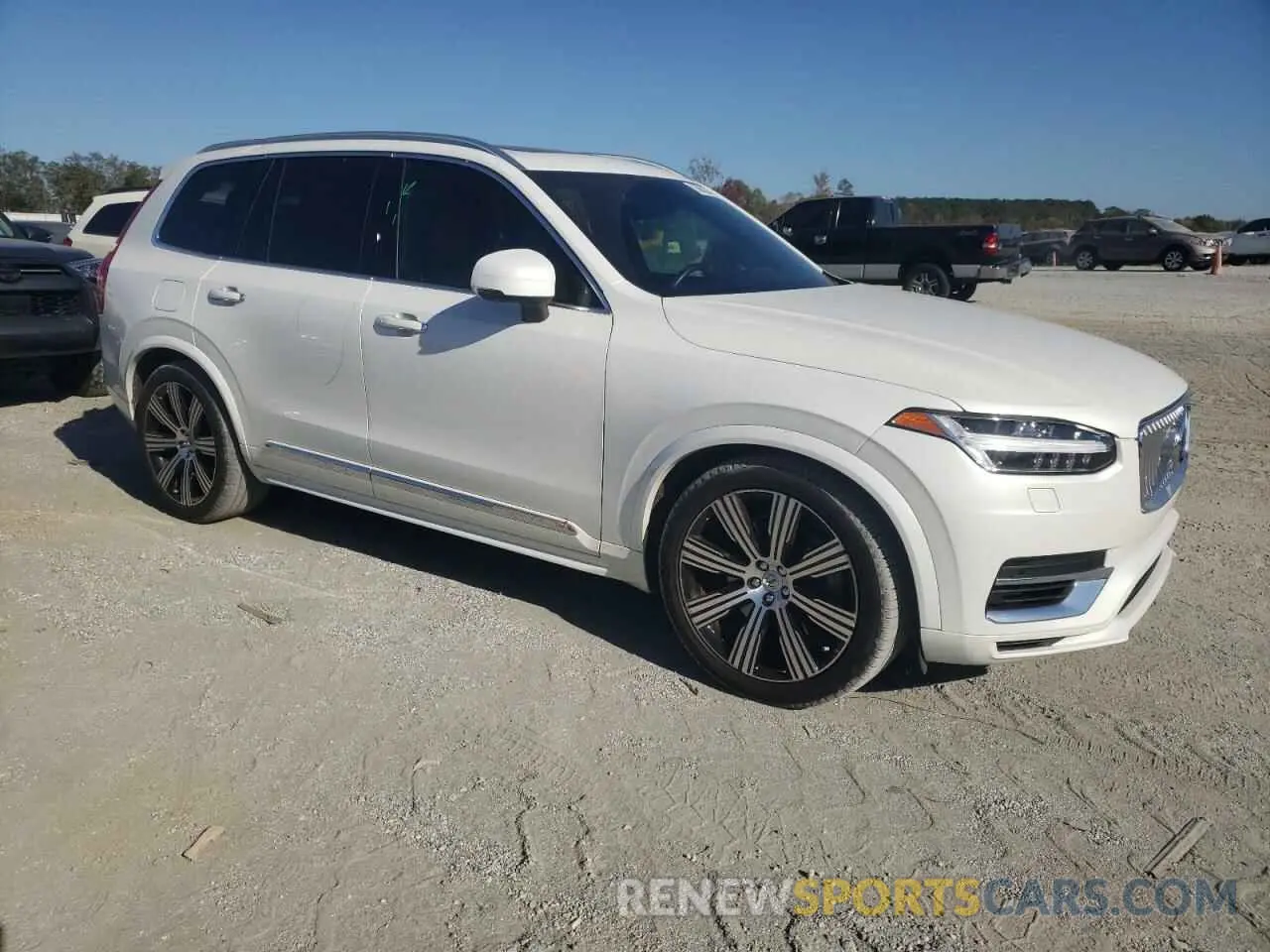 4 Photograph of a damaged car YV4BR0CL2M1672563 VOLVO XC90 T8 RE 2021