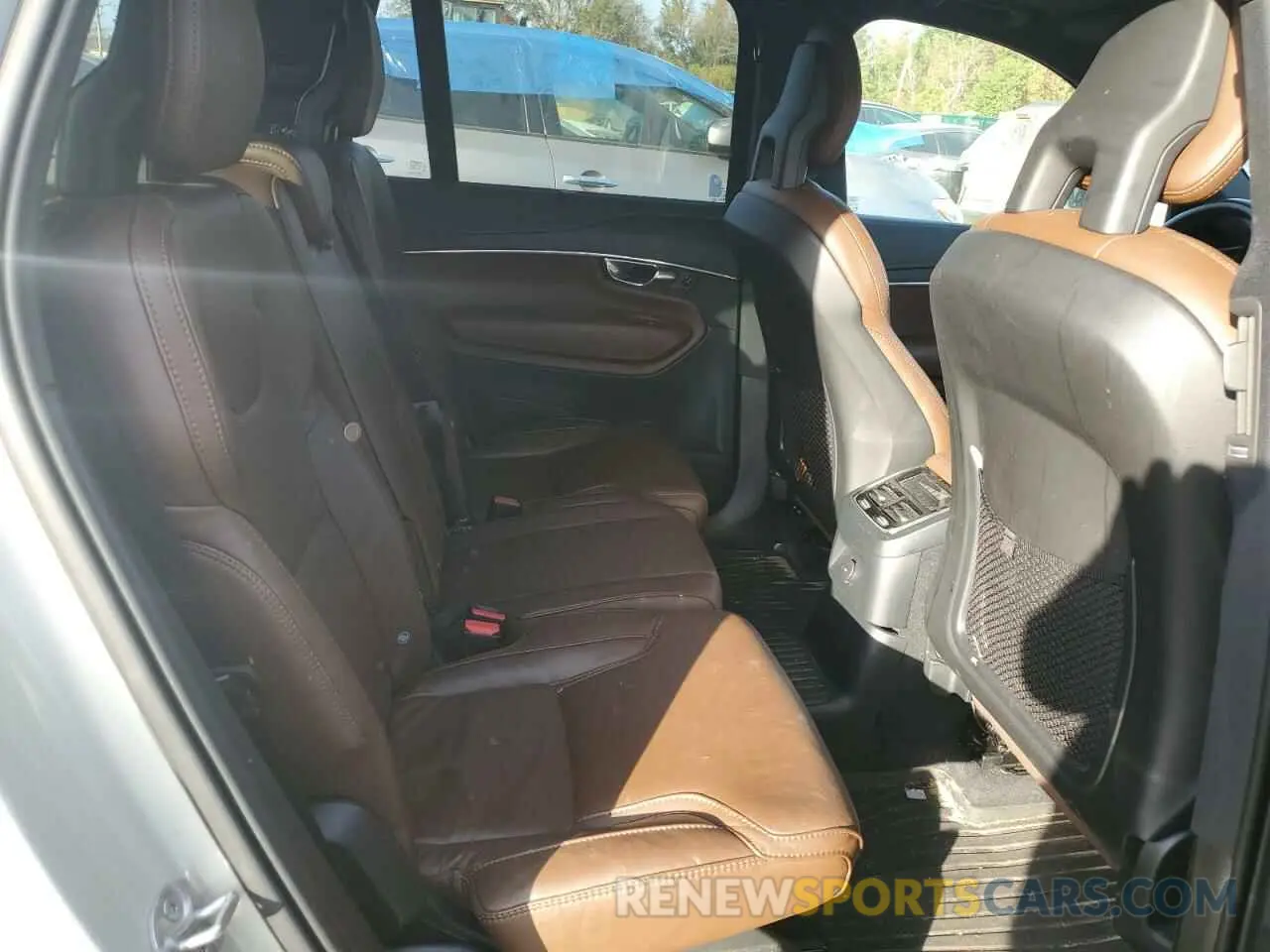 11 Photograph of a damaged car YV4BR0CL7N1815671 VOLVO XC90 T8 RE 2022