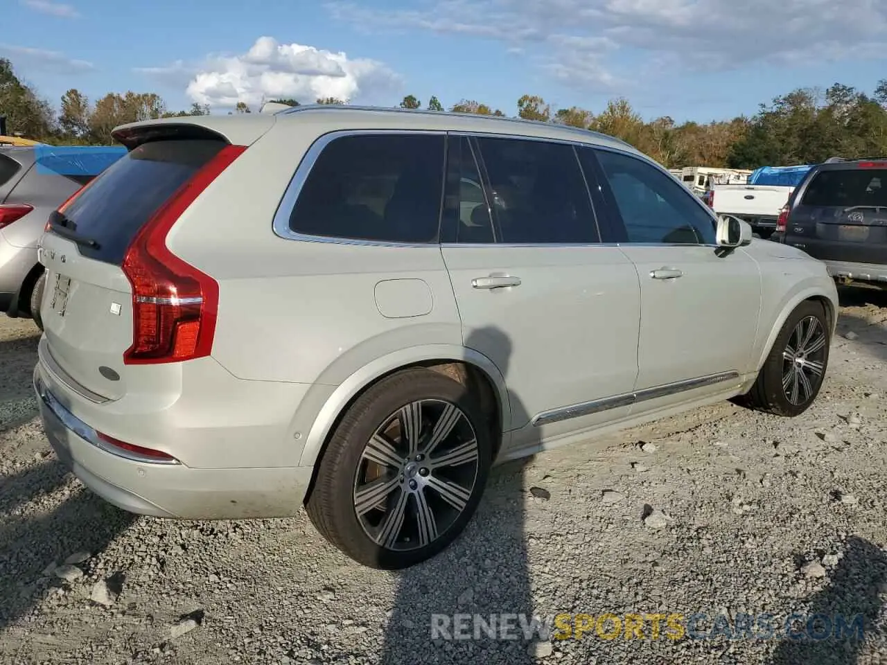 3 Photograph of a damaged car YV4BR0CL7N1815671 VOLVO XC90 T8 RE 2022