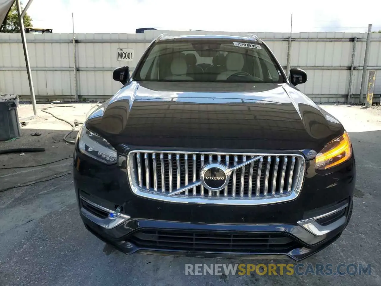 5 Photograph of a damaged car YV4H600ZXN1832668 VOLVO XC90 T8 RE 2022