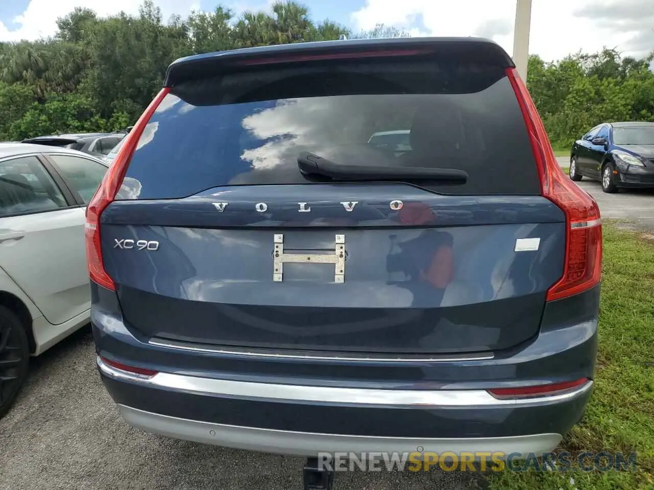 6 Photograph of a damaged car YV4H60CZ6N1848412 VOLVO XC90 T8 RE 2022