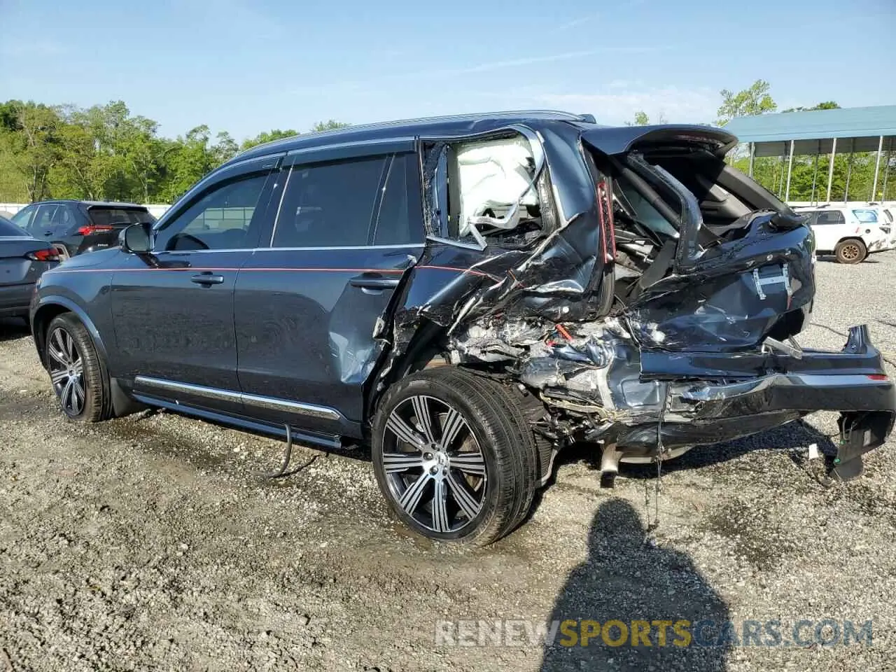 2 Photograph of a damaged car YV4062PF7R1241093 VOLVO XC90 ULTIM 2024