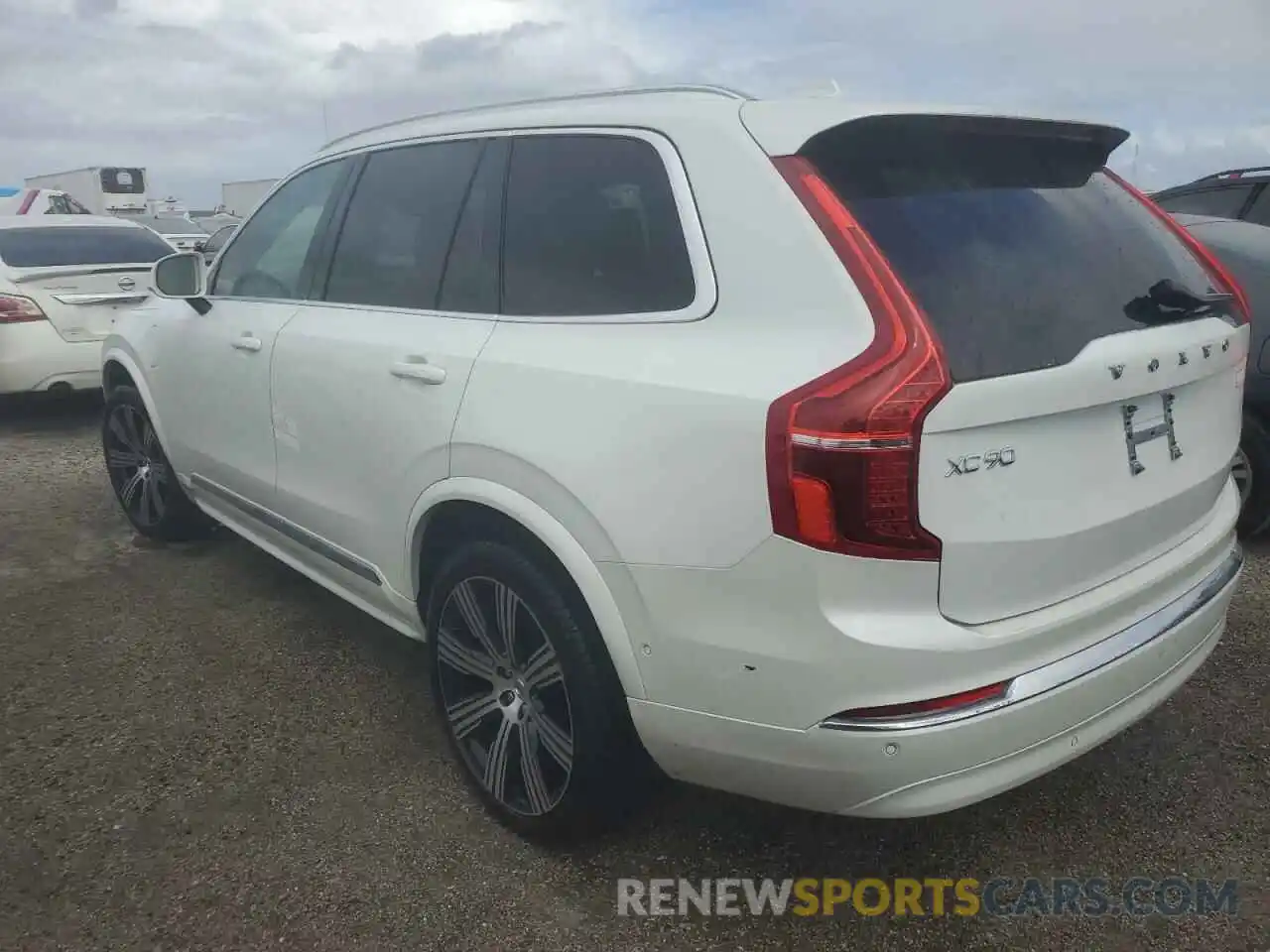 2 Photograph of a damaged car YV4H60CF6R1213654 VOLVO XC90 ULTIM 2024