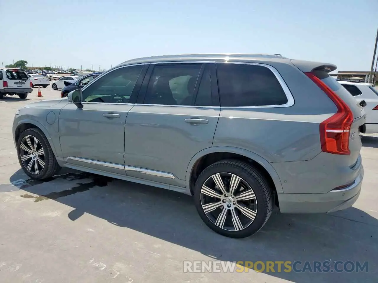 2 Photograph of a damaged car YV4H60CF9R1240394 VOLVO XC90 ULTIM 2024