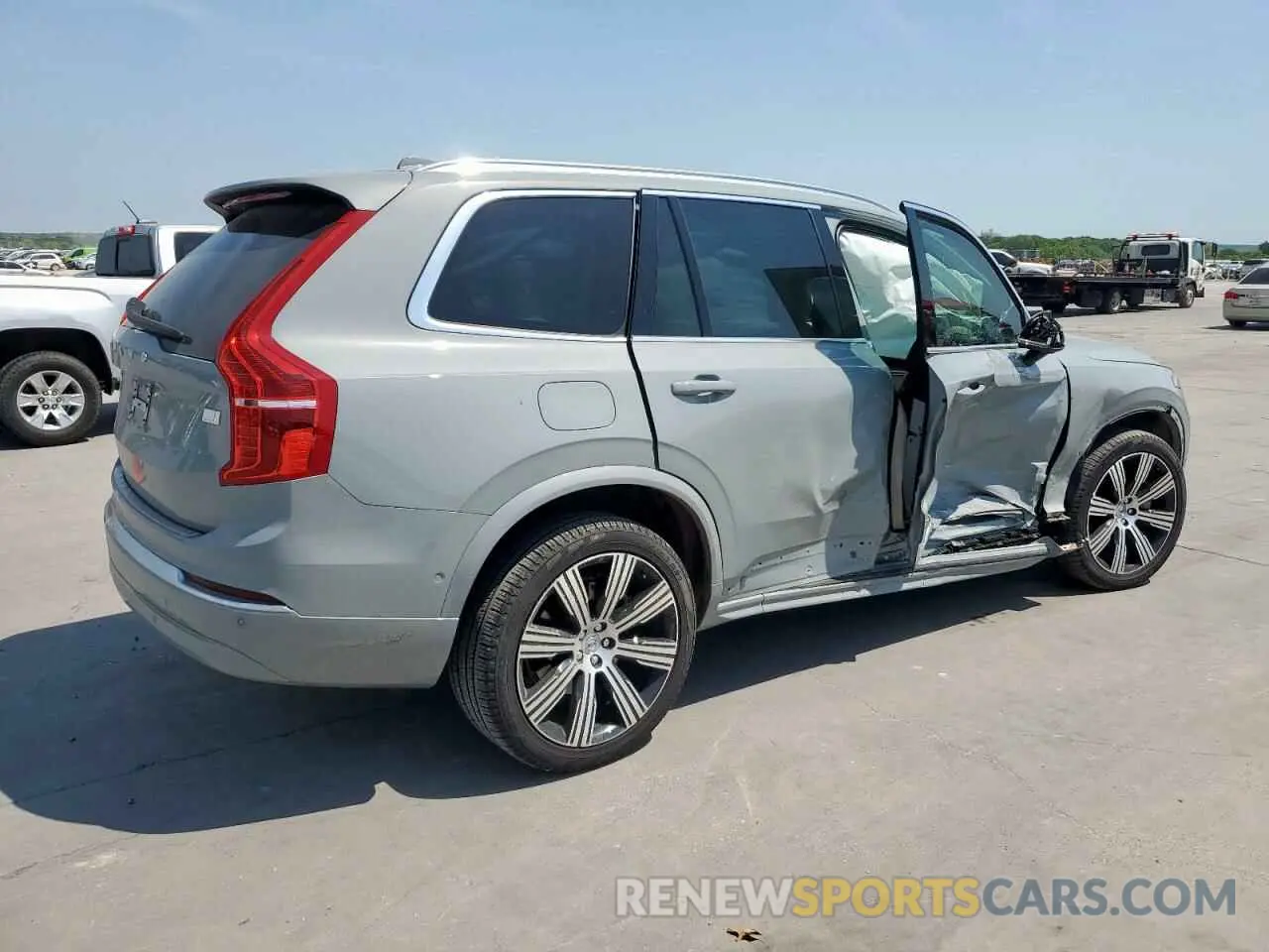 3 Photograph of a damaged car YV4H60CF9R1240394 VOLVO XC90 ULTIM 2024
