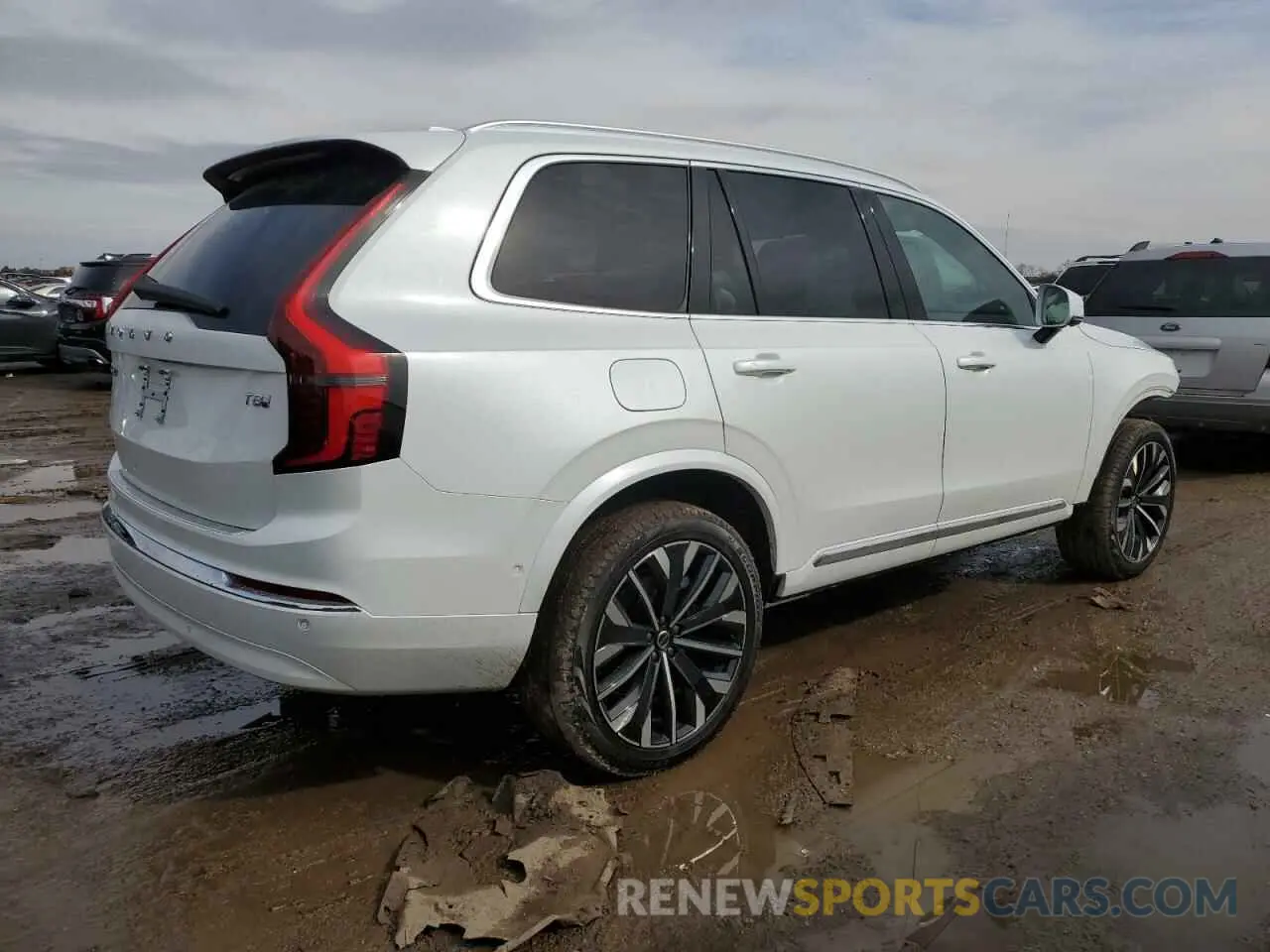 3 Photograph of a damaged car YV4H60PG3S1350513 VOLVO XC90 ULTRA 2025