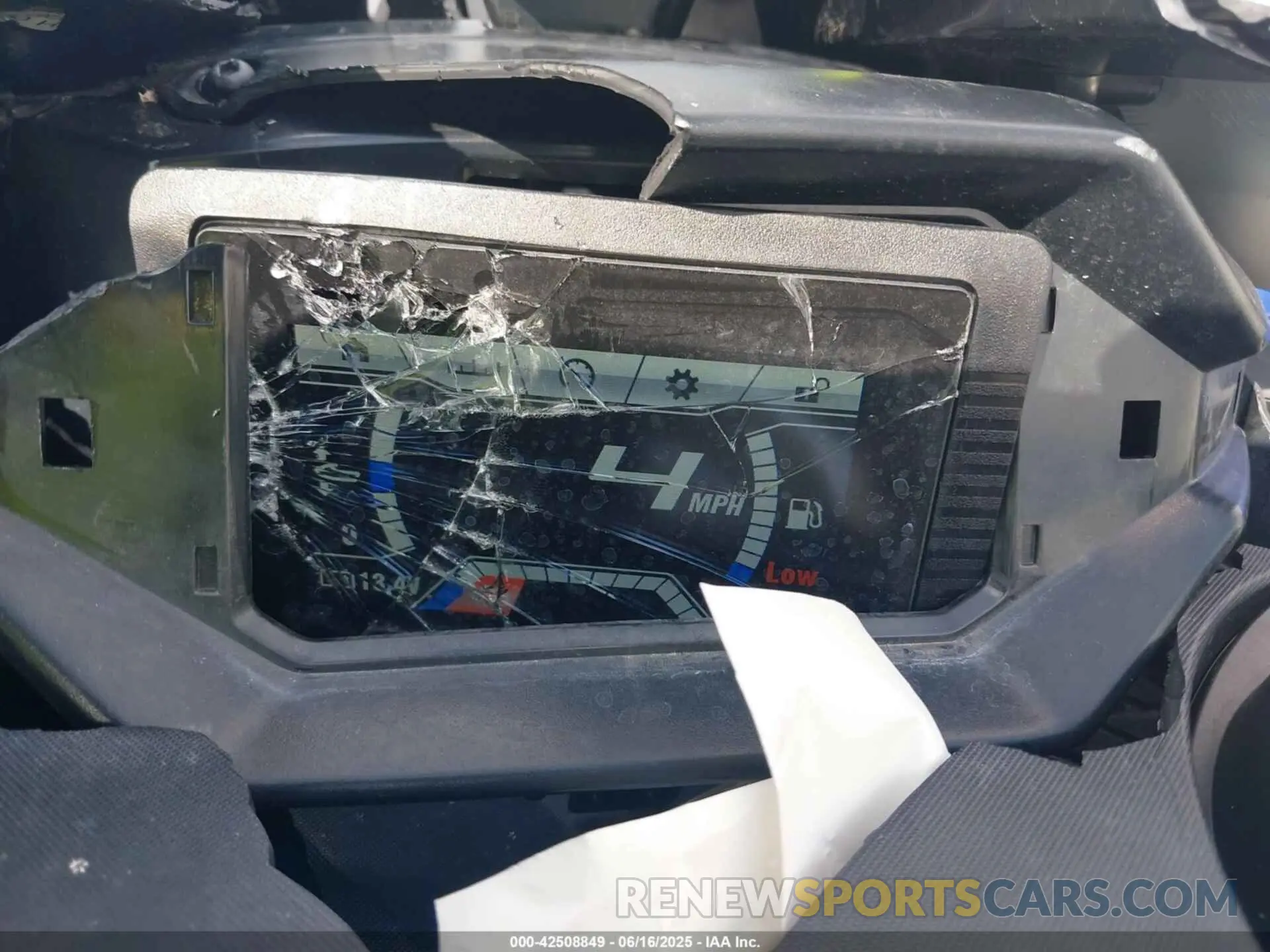 7 Photograph of a damaged car 00000YAMA1633H021 YAMAHA FX CRUISER 2021